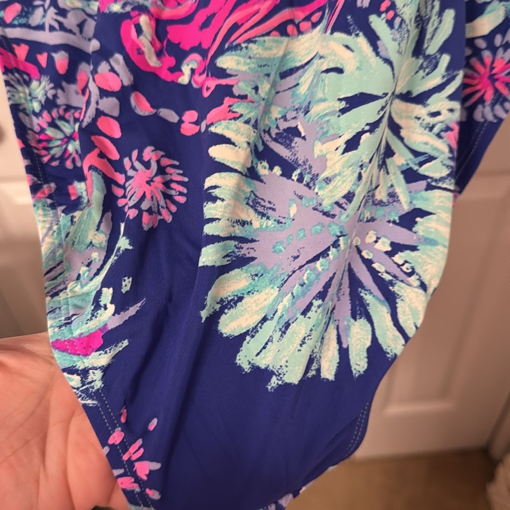 Lilly Pulitzer Isle lattice swimsuit in size 10 in very good used condition - Picture 5 of 6